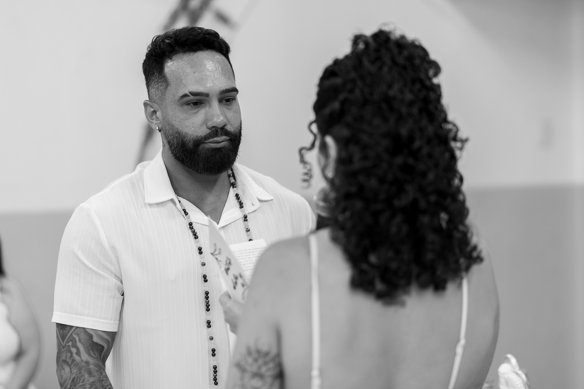 Momentos reais e espontâneos do casamento de Dani e Flávio. O olhar atento de Dan Martins, fotógrafo há 13 anos.