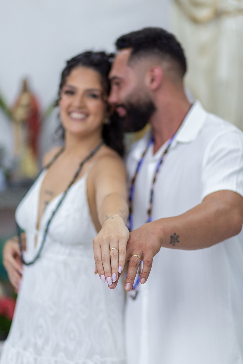 Momentos reais e espontâneos do casamento de Dani e Flávio. O olhar atento de Dan Martins, fotógrafo há 13 anos.