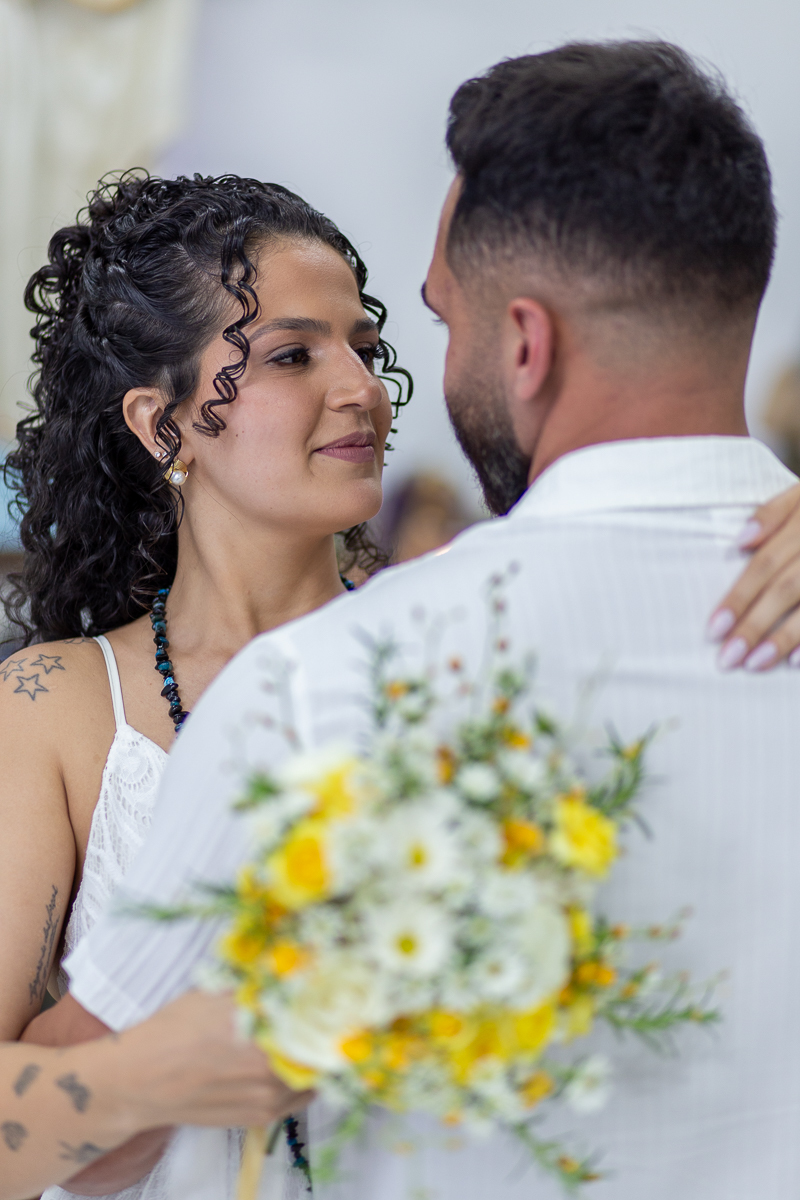 Momentos reais e espontâneos do casamento de Dani e Flávio. O olhar atento de Dan Martins, fotógrafo há 13 anos.