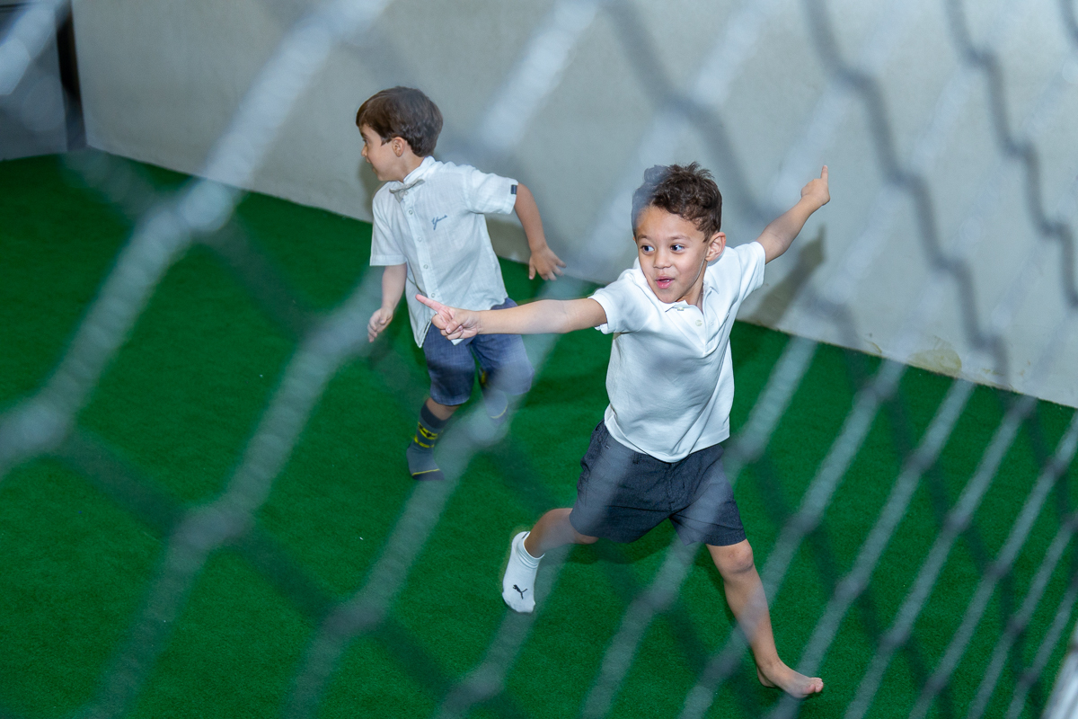 Momentos reais e espontâneos eternizados pela Studio i. Fotógrafo de família com 13 anos de experiência no Vale do Paraíba.