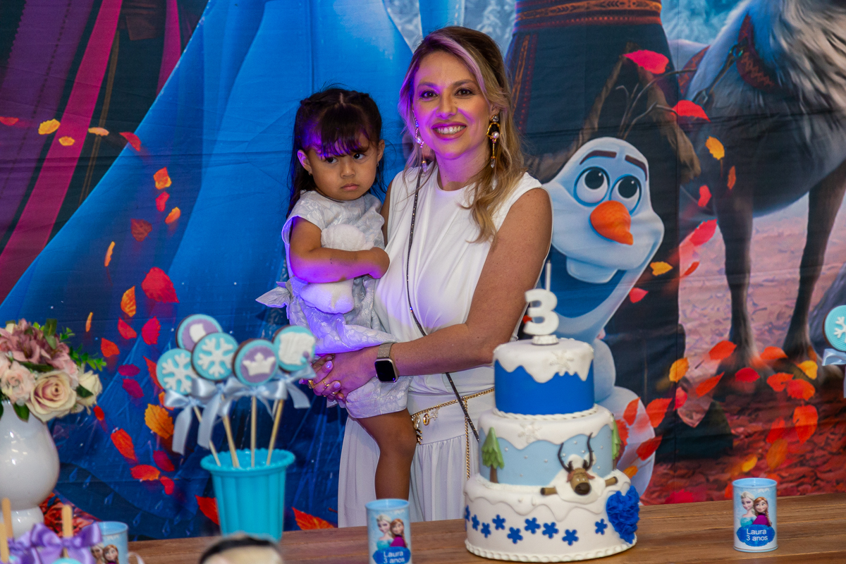 Acompanhando o crescimento da Laura desde a barriga! Fotografia documental de família em Taubaté.