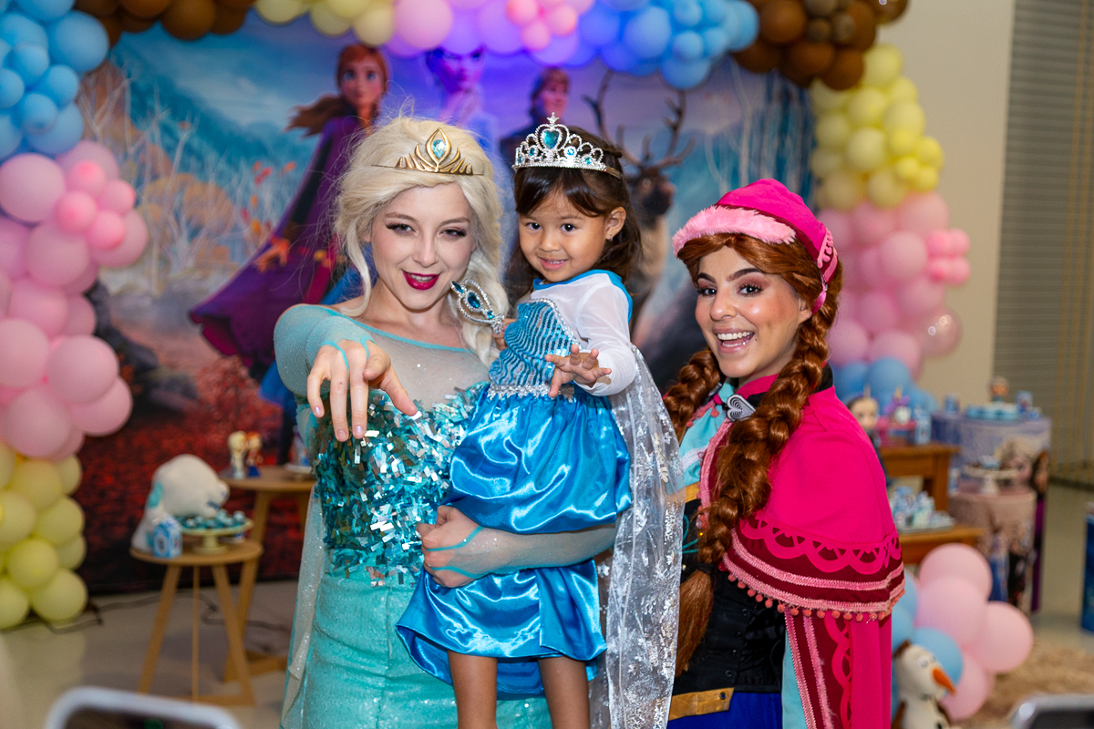 Momentos reais e espontâneos eternizados pela Studio i. Fotógrafo de família com 13 anos de experiência no Vale do Paraíba.