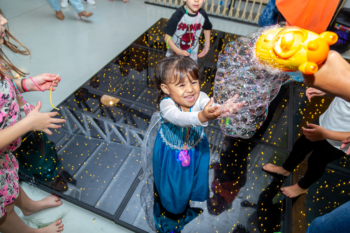 Momentos reais e espontâneos eternizados pela Studio i. Fotógrafo de família com 13 anos de experiência no Vale do Paraíba.
