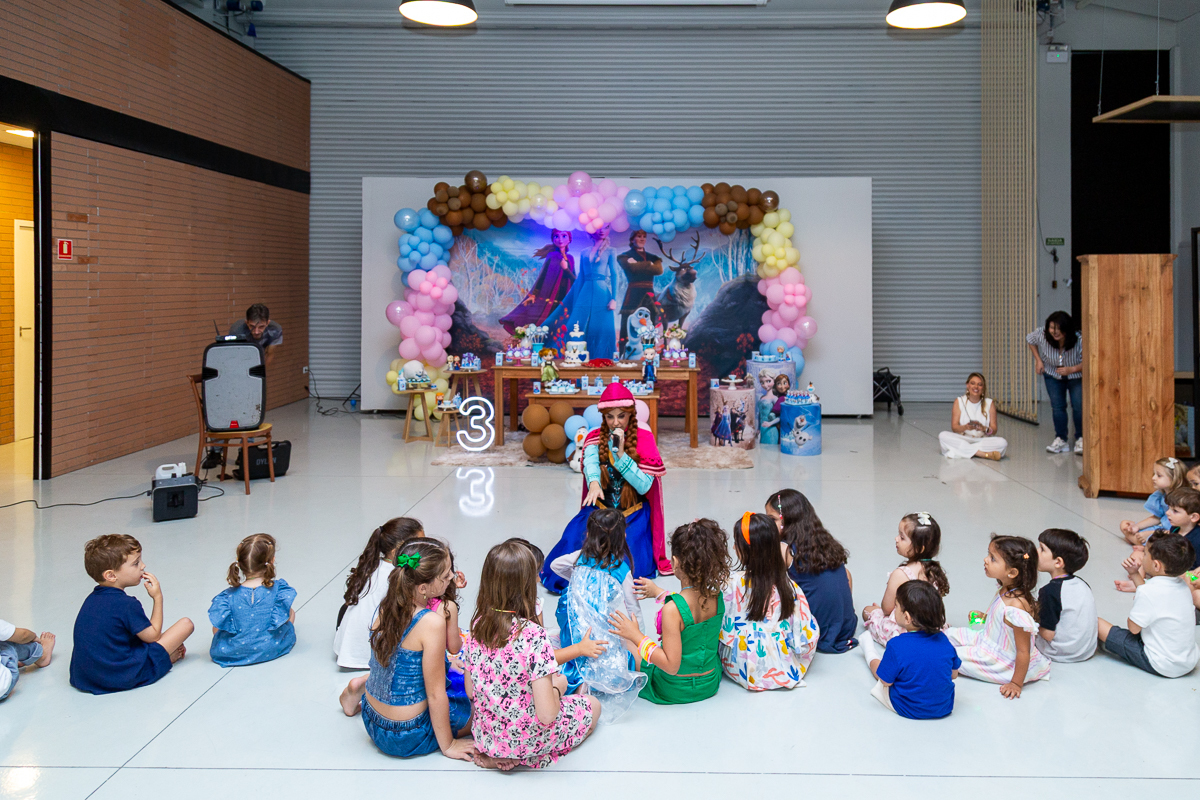 Momentos reais e espontâneos eternizados pela Studio i. Fotógrafo de família com 13 anos de experiência no Vale do Paraíba.