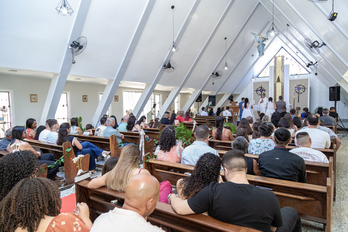 Cerimônia de casamento na Comunidade Nossa Senhora Aparecida em Roseira SP. Fotografia por Studio i - Dan Martins e Ana Almeida