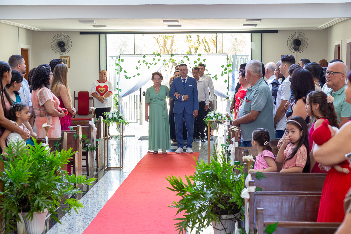 Cerimônia de casamento duplo na Comunidade Nossa Senhora Aparecida em Roseira SP. Fotografia por Studio i - Dan Martins e Ana Almeida.