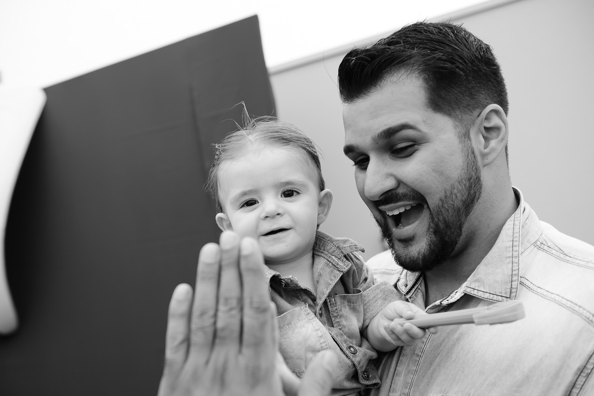 Hi 5 com tio Habi :)