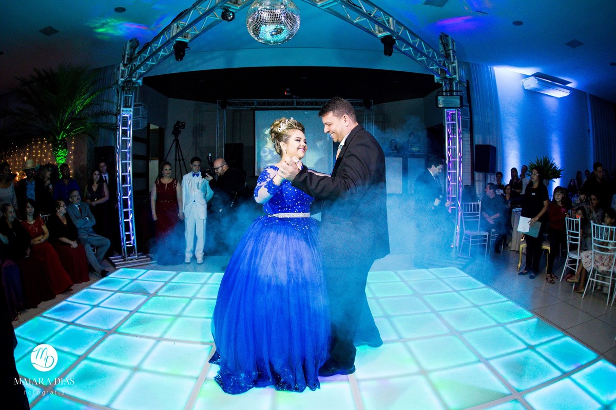 15 Anos Camila Pacheco Villa Harmonia Eventos Nova Odessa - SP valsa com o pai maiara dias fotografia