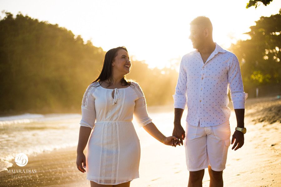 ENSAIO FOTOGRAFICO CASAL PRE WEDDING PRAIA UBATUBA - SP 2018 maiara dias fotografia