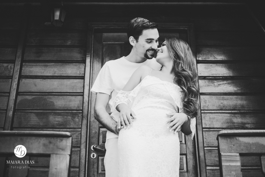 Ensaio Fotografico Pre Wedding Jaqueline e Glauco Holambra SP flores chales casas moinho Maiara Dias Fotografia