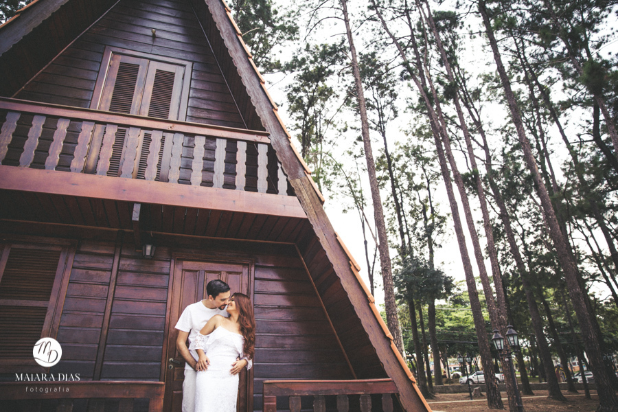 Ensaio Fotografico Pre Wedding Jaqueline e Glauco Holambra SP flores chales casas moinho Maiara Dias Fotografia