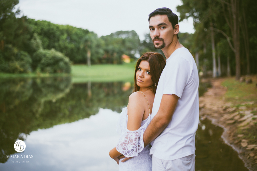 Ensaio Fotografico Pre Wedding Jaqueline e Glauco Holambra SP flores chales casas moinho Maiara Dias Fotografia