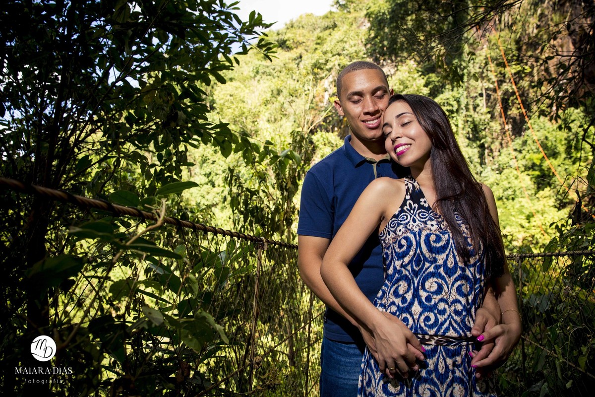 Ensaio fotografico casamento Pre Wedding Carla e Junior Brotas - SP Maiara Dias Fotografia