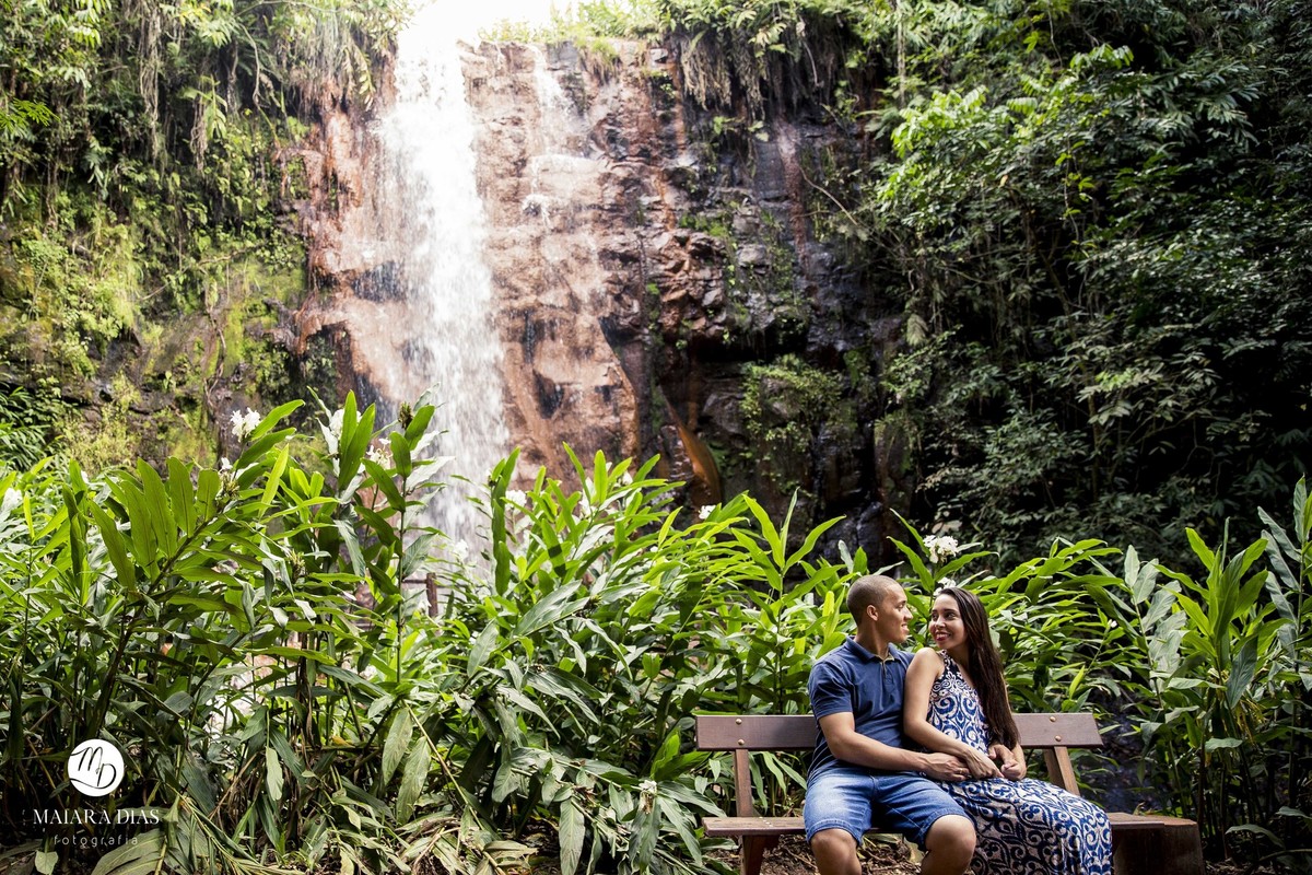 Ensaio fotografico casamento Pre Wedding Carla e Junior Brotas - SP Maiara Dias Fotografia