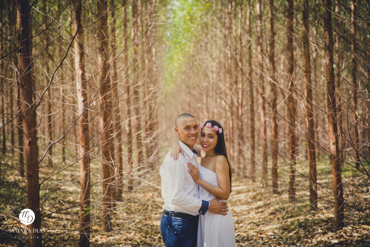 Ensaio fotografico casamento Pre Wedding Carla e Junior Brotas - SP Maiara Dias Fotografia