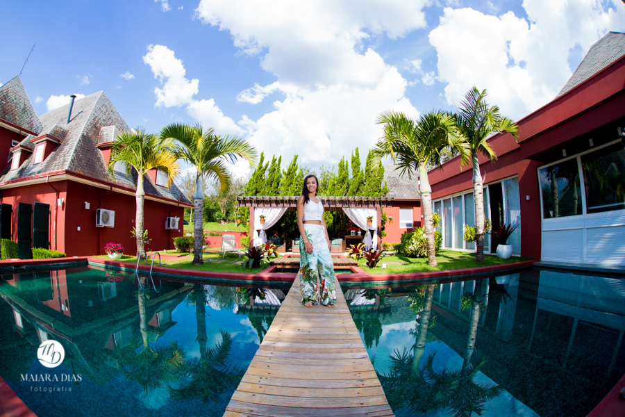Ensaio Fotografico 15 anos Ana Beatriz no Haras Ponta das Canas em Limeira - SP Maiara Dias Fotografia