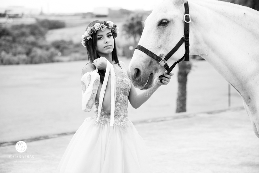 Ensaio Fotografico 15 anos Ana Beatriz no Haras Ponta das Canas em Limeira - SP cavalo Maiara Dias Fotografia