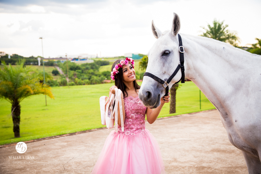 Ensaio Fotografico 15 anos Ana Beatriz no Haras Ponta das Canas em Limeira - SP cavalo Maiara Dias Fotografia