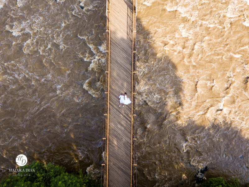 Ensaio fotografico pre wedding Talita e Vitor Hugo no Engenho de Piracicaba - SP Casal Apaixonados, Casal de Negros, Negros Lindos  drone Maiara Dias Fotografia