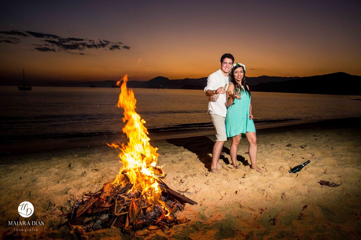 Ensaio Pre Wedding Thais e Bruno praia Paraty-RJ