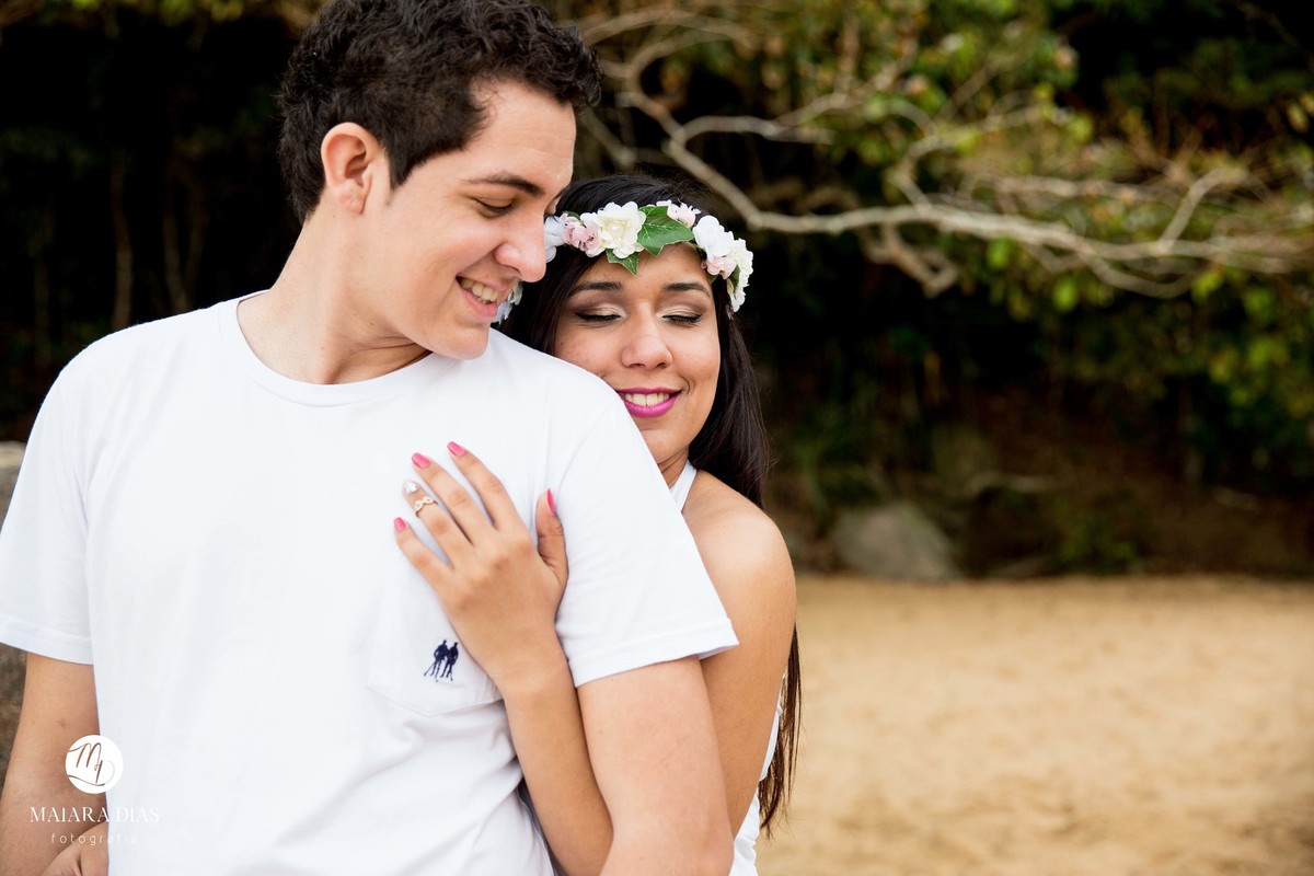 Ensaio Pre Wedding Thais e Bruno praia Paraty-RJ