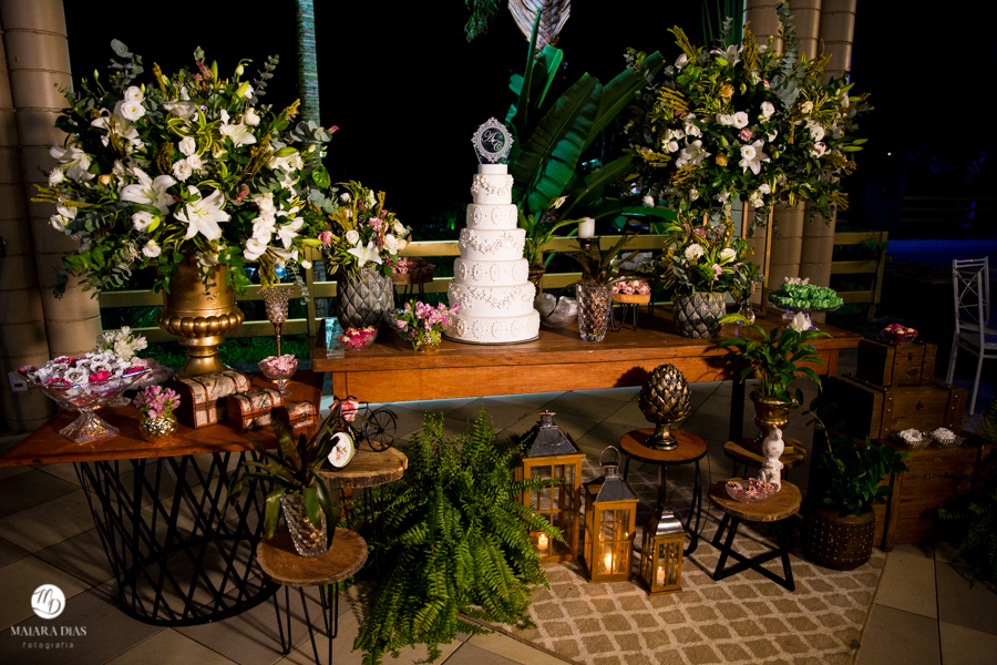 Decoração de casamento feita pelo Clayton Lisboa Decor na chacara frezzarin na cidade de sumare - sp maiara dias fotografia