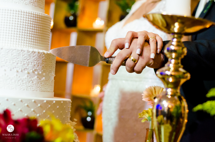 Casamento Cristao no Le Partie Eventos em Nova Odessa SP casal Tj Testemunha de Jeova, festa, corte do bolo fotos Maiara Dias Fotografia