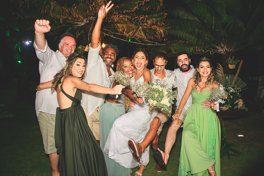 padrianhos-e-madrinhas-com-os-noivos