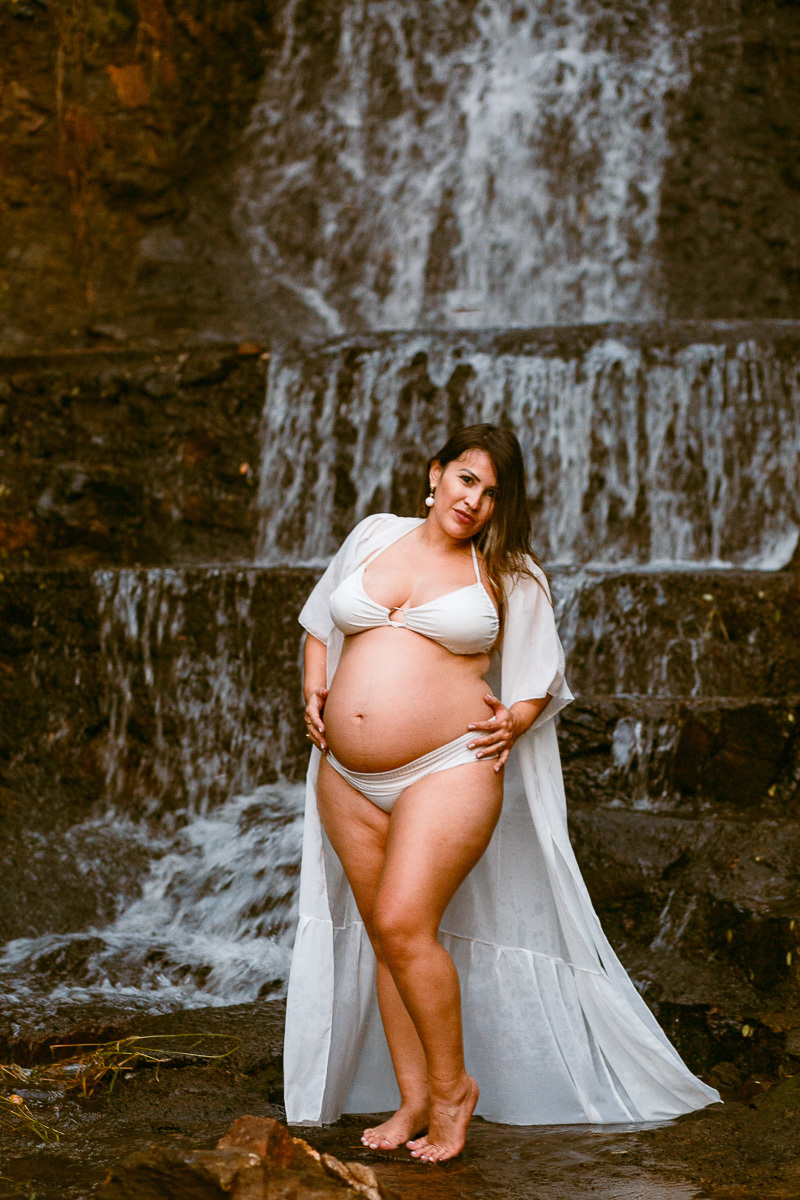 gestante na cachoeira