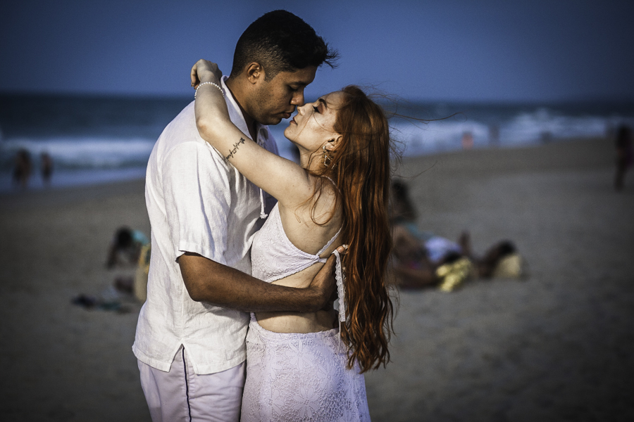 pre-wedding-casal-fotografia-diferente-casal-noivos-praia-beach-park-fotografo-de-fortaleza-julio-amaral