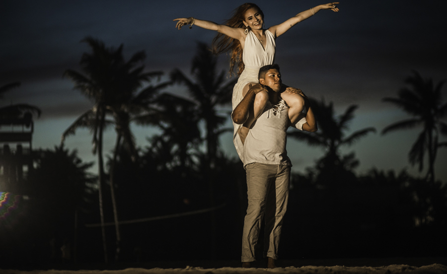 pre-wedding-casal-fotografia-diferente-casal-noivos-praia-beach-park-fotografo-de-fortaleza-julio-amaral
