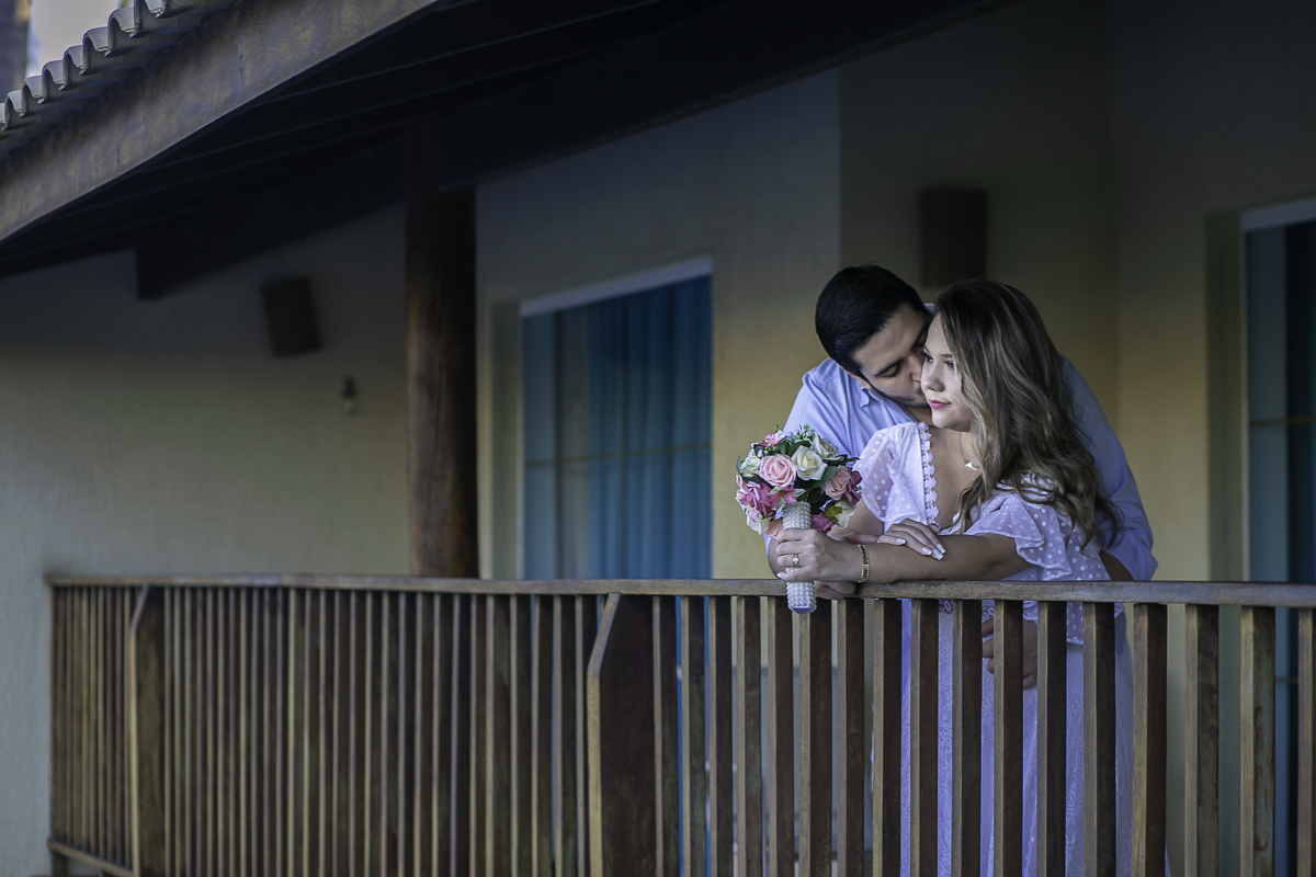 ENSAIO-PREWEDDING-RAFAELLA-MARCELO-NO-HOTEL-PEDRO-LAGUNA-EM-AQUIRAZ-PELAS-LENTES-FO-FOTOGRAFO-JULIO-AMARAL