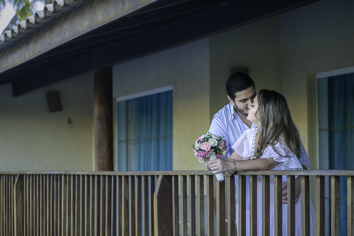 ENSAIO-PREWEDDING-RAFAELLA-MARCELO-NO-HOTEL-PEDRO-LAGUNA-EM-AQUIRAZ-PELAS-LENTES-FO-FOTOGRAFO-JULIO-AMARAL