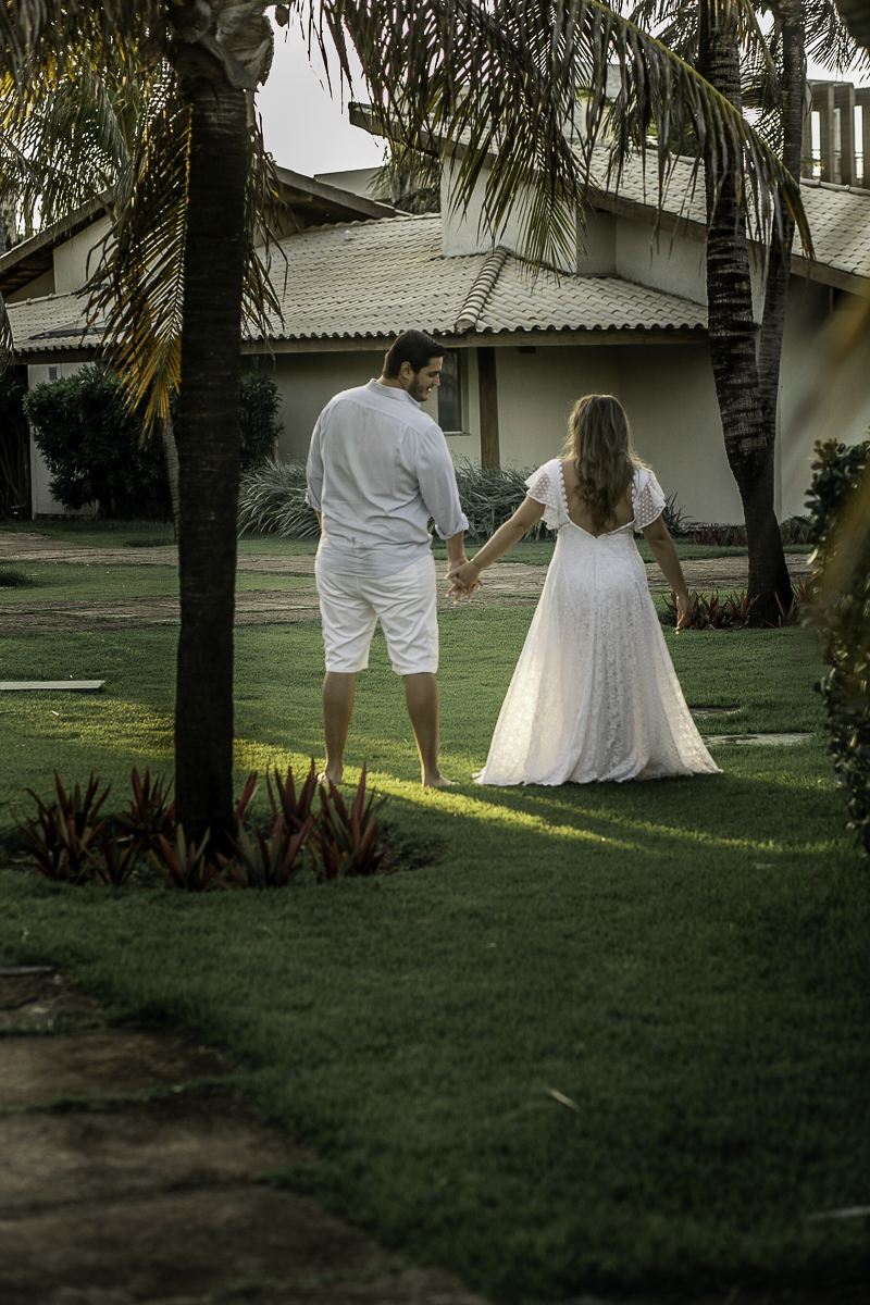 ENSAIO-PREWEDDING-RAFAELLA-MARCELO-NO-HOTEL-PEDRO-LAGUNA-EM-AQUIRAZ-PELAS-LENTES-FO-FOTOGRAFO-JULIO-AMARAL