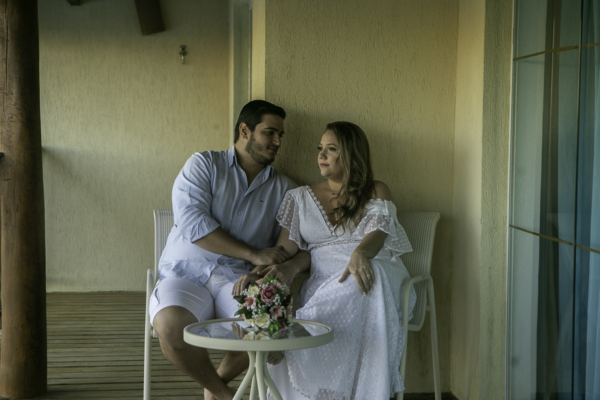 ENSAIO-PREWEDDING-RAFAELLA-MARCELO-NO-HOTEL-PEDRO-LAGUNA-EM-AQUIRAZ-PELAS-LENTES-FO-FOTOGRAFO-JULIO-AMARAL