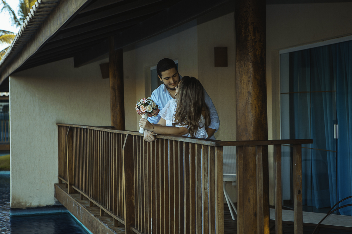 ENSAIO-PREWEDDING-RAFAELLA-MARCELO-NO-HOTEL-PEDRO-LAGUNA-EM-AQUIRAZ-PELAS-LENTES-FO-FOTOGRAFO-JULIO-AMARAL