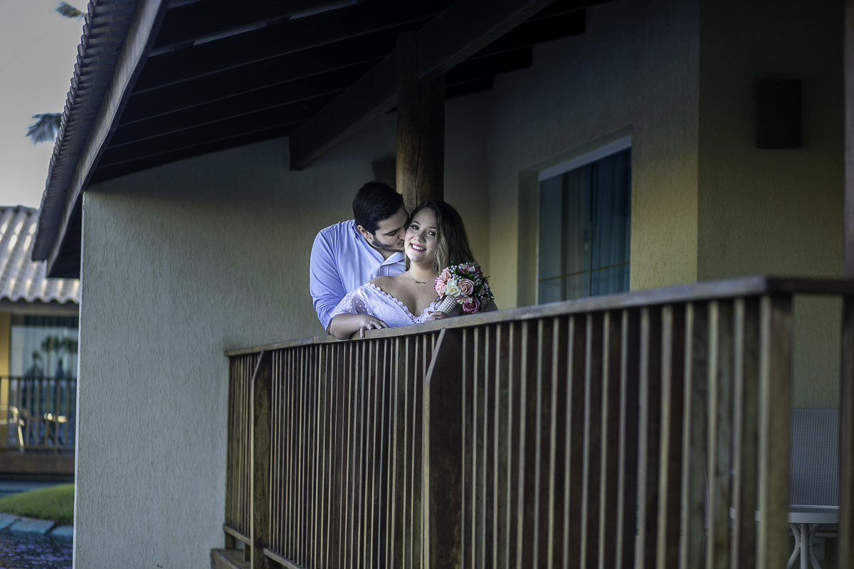 ENSAIO-PREWEDDING-RAFAELLA-MARCELO-NO-HOTEL-PEDRO-LAGUNA-EM-AQUIRAZ-PELAS-LENTES-FO-FOTOGRAFO-JULIO-AMARAL