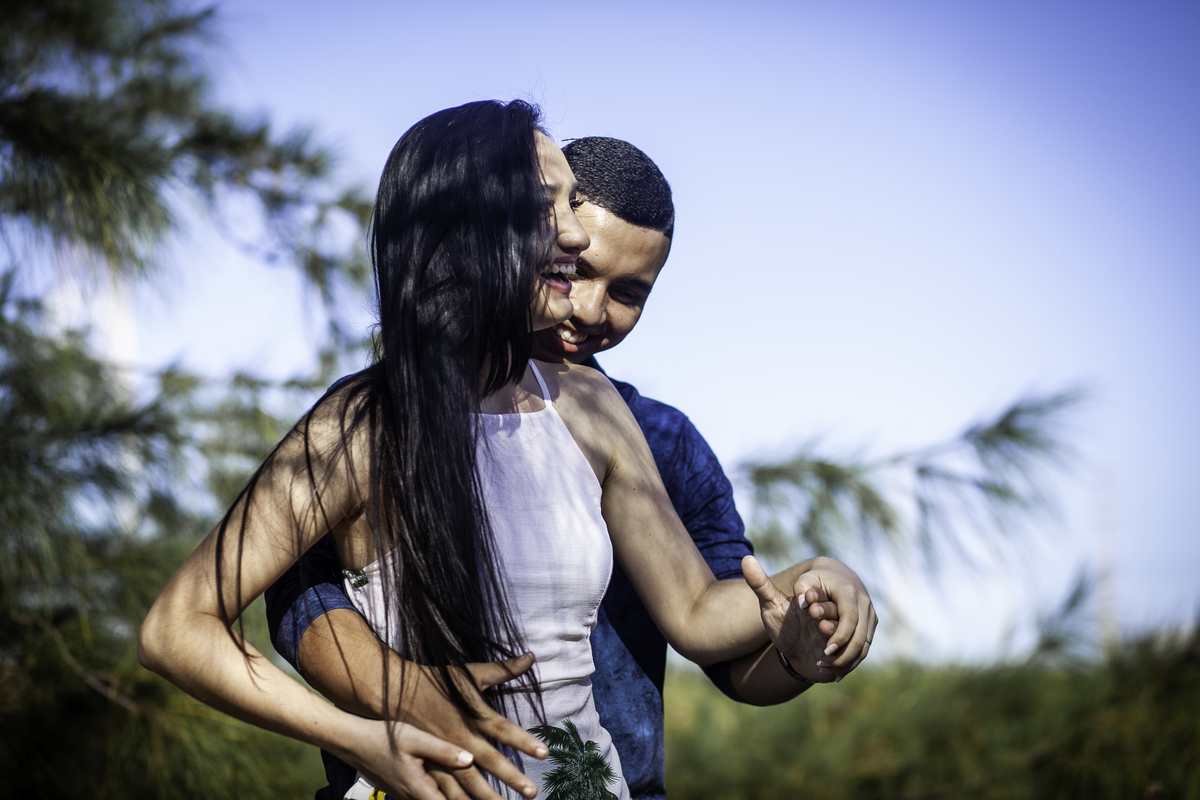 ENSAIO-EXTERNO-NA-PRAIA-DO-PECEM-SESSÃO=PRE-WEDDING-FOTOGRAFO-JULIO-AMARAL