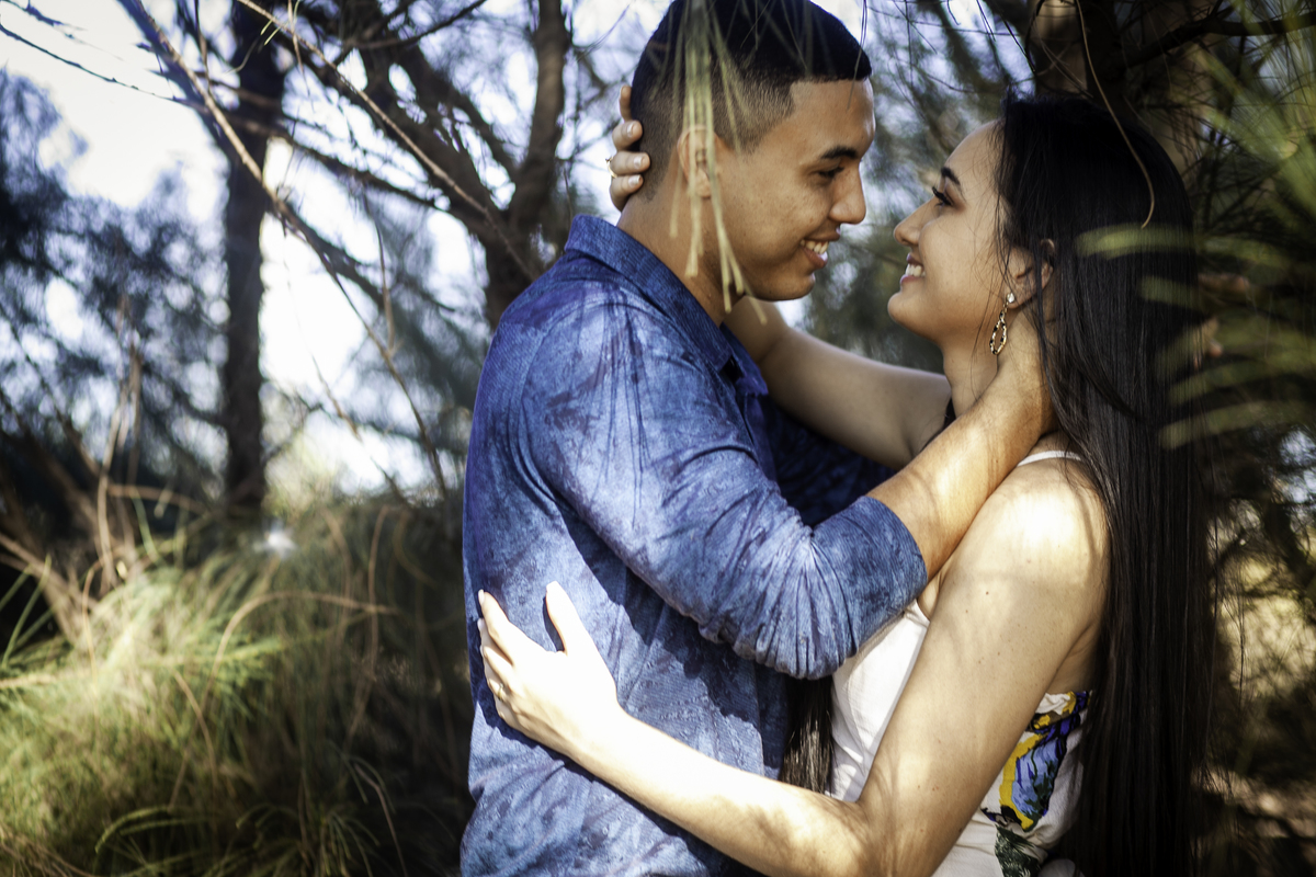 ENSAIO-EXTERNO-NA-PRAIA-DO-PECEM-SESSÃO=PRE-WEDDING-FOTOGRAFO-JULIO-AMARAL