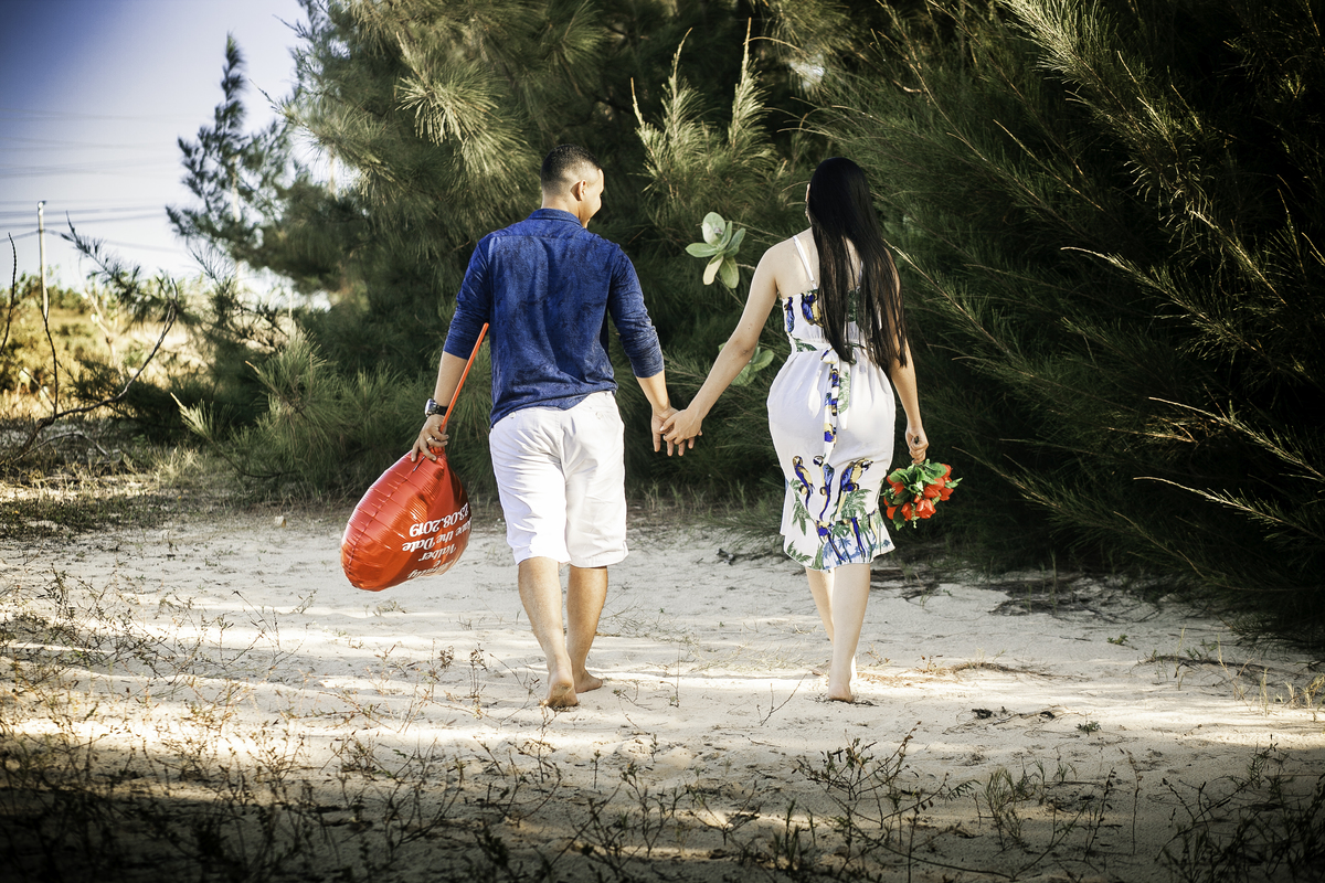 ENSAIO-EXTERNO-NA-PRAIA-DO-PECEM-SESSÃO=PRE-WEDDING-FOTOGRAFO-JULIO-AMARAL