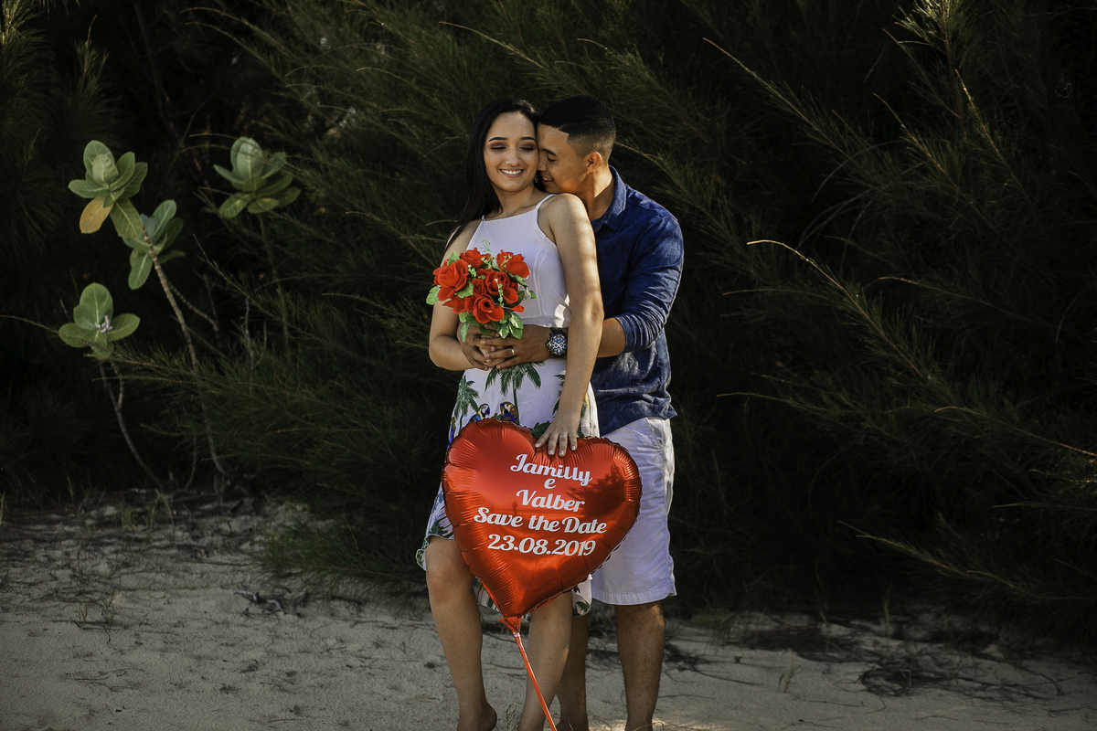 ENSAIO-EXTERNO-NA-PRAIA-DO-PECEM-SESSÃO=PRE-WEDDING-FOTOGRAFO-JULIO-AMARAL