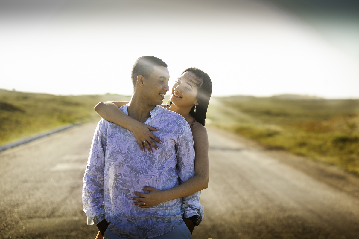 ENSAIO-EXTERNO-NA-PRAIA-DO-PECEM-SESSÃO=PRE-WEDDING-FOTOGRAFO-JULIO-AMARAL