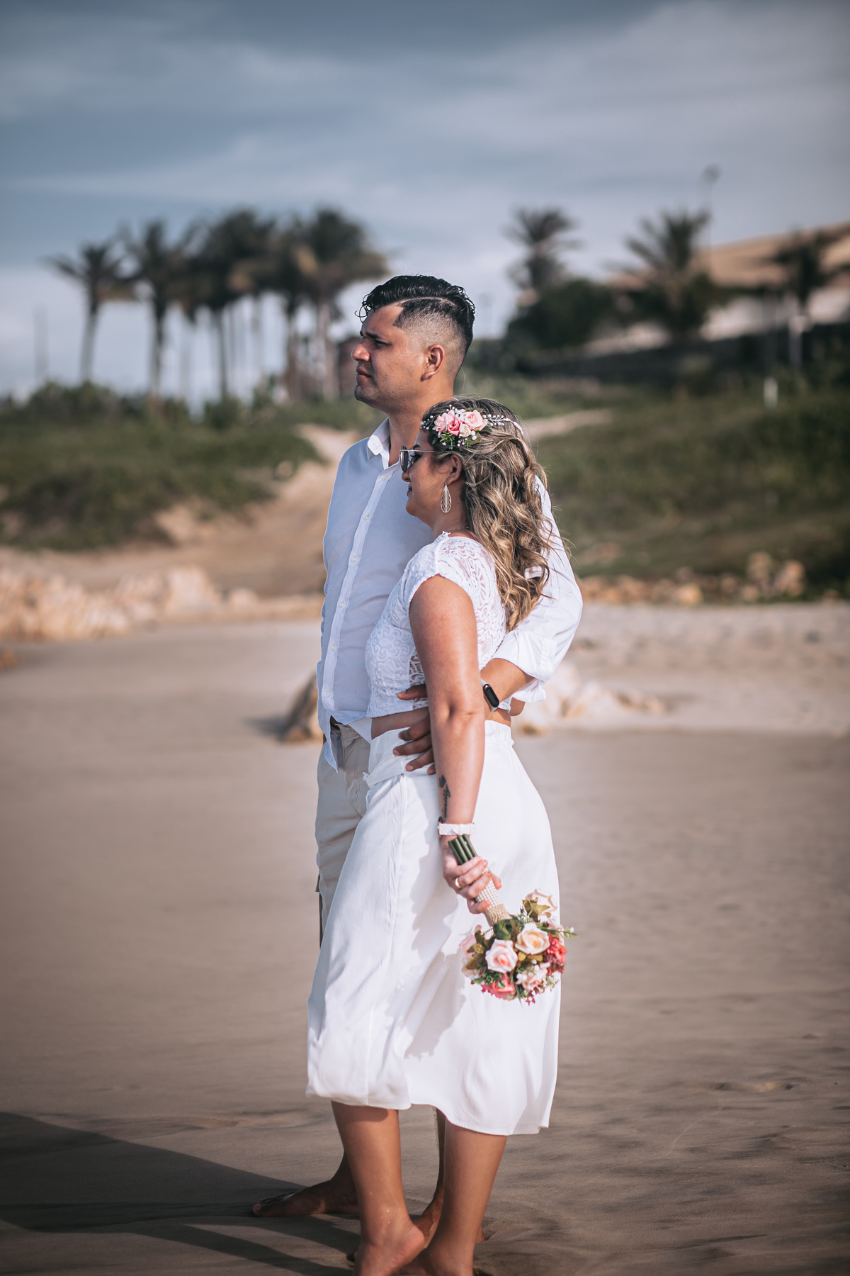 ensaio-fotografico-pos-wedding-na-praia-do-barro-preto-ensaio-de-casal-que-vinheram-do-para