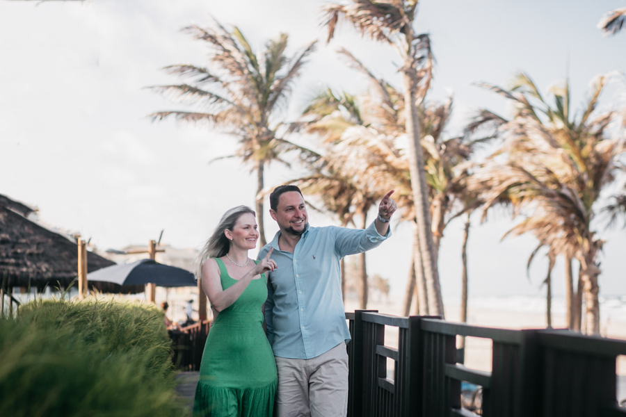 NOIVO E NOIVA EM ENSAIO PRE WEDDING NO LITORAL CEARENSE NA PRAIA DO BEACH PARK EM AQUIRAZ