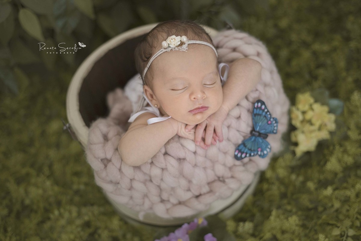 ensaio de recem-nascido realizado na cidade de Jaú, Bauru pela fotógrafa Renata Serafim