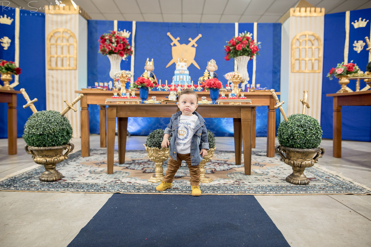 fotografo infantil em jau, festa de um aninho em jau, salão de festas em jau, foto de recém nascido feita pela fotógrafa Renata Serafim