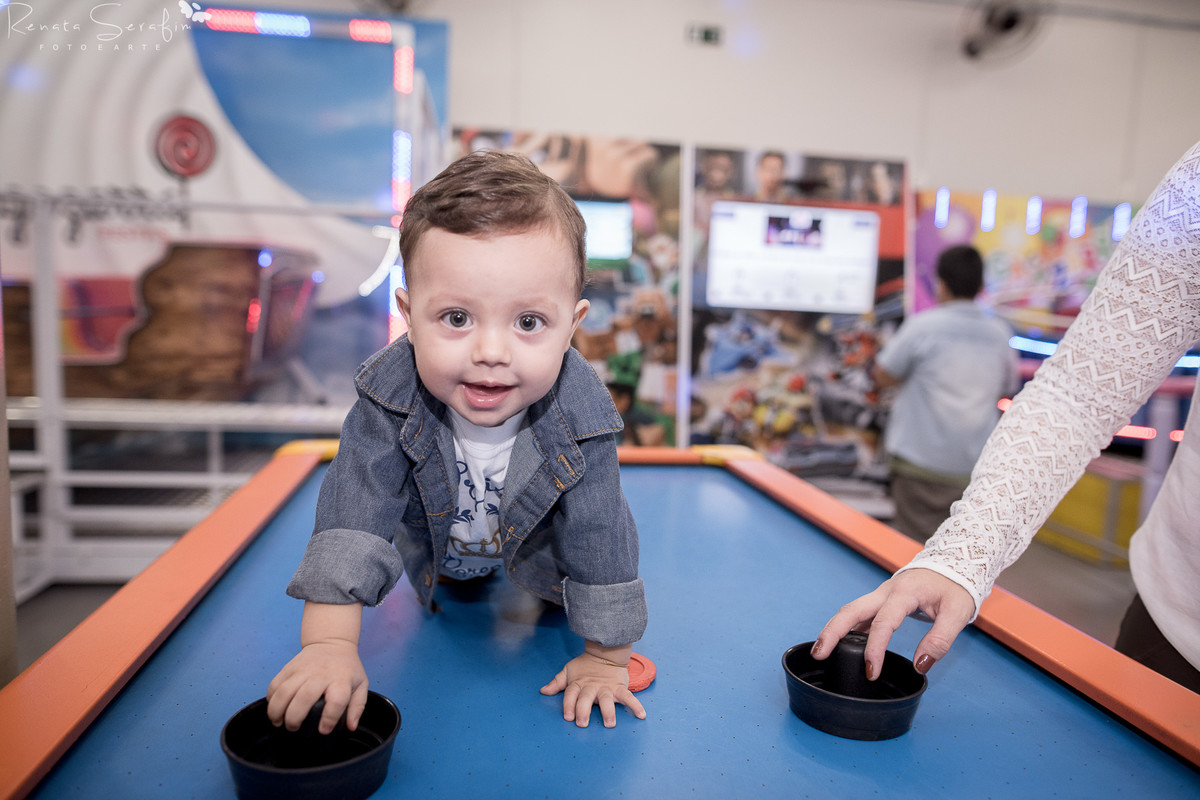 fotografo infantil em jau, festa de um aninho em jau, salão de festas em jau, foto de recém nascido feita pela fotógrafa Renata Serafim