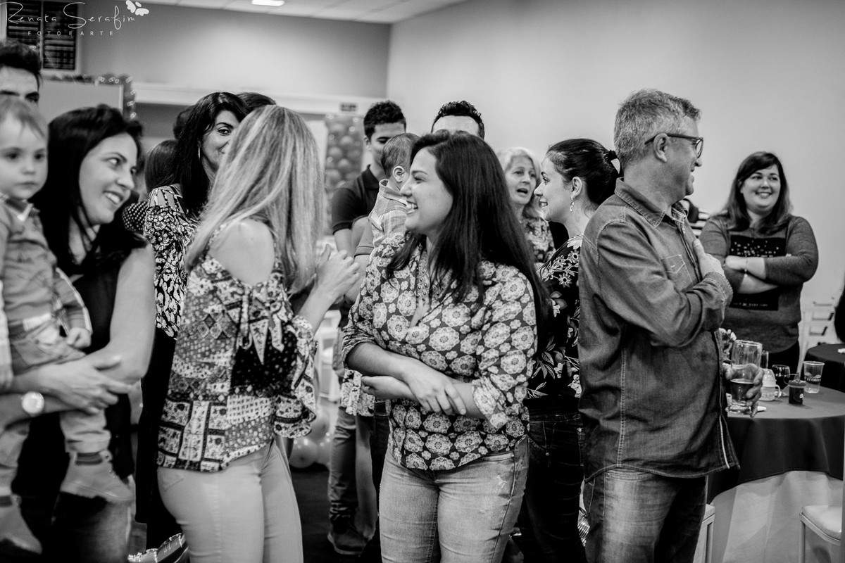 fotografo infantil em jau, festa de um aninho em jau, salão de festas em jau, foto de recém nascido feita pela fotógrafa Renata Serafim
