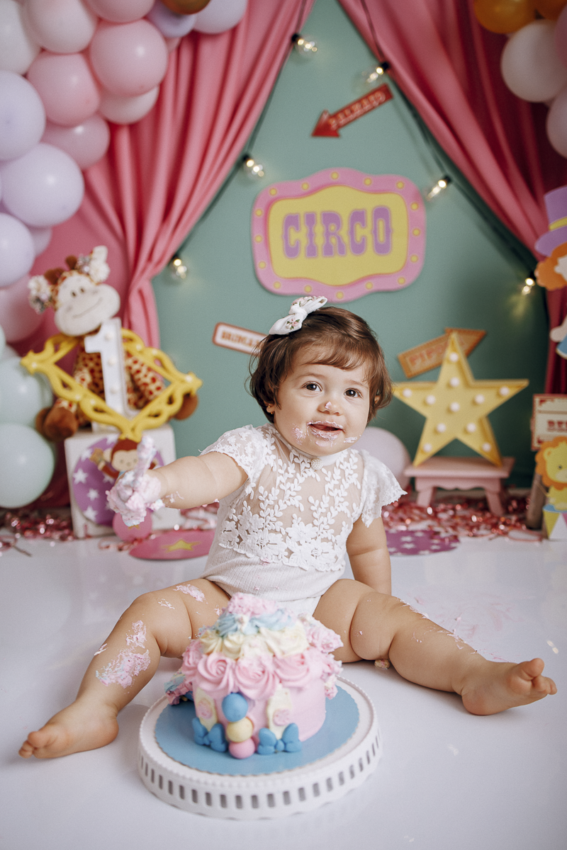 Smash the cake, circo rosa, festa infantil jau, circo menina, bolo circo rosa, estudio infanti, estudio fotografico jau,