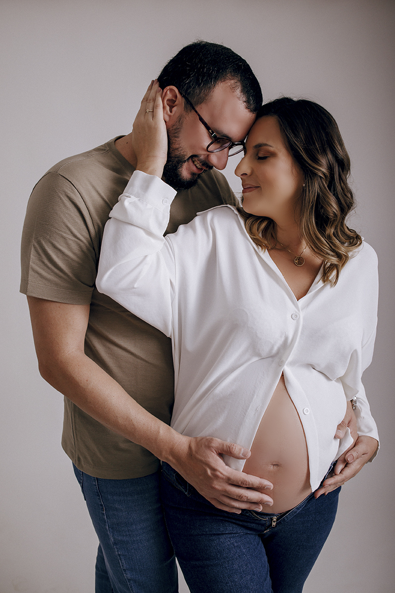 gestante, ensaio gestante, gestante estudio em jau, fotografia de gestante, estudio fotografico em bauru e regiao